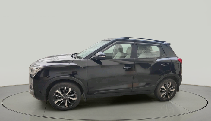 2021 Mahindra XUV300 W8 (O) 1.2 PETROL, Petrol, Manual, 44,677 km, exterior