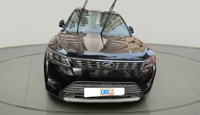 2021 Mahindra XUV300 W8 (O) 1.2 PETROL, Petrol, Manual, 44,677 km, exterior