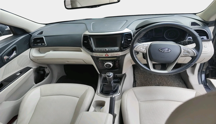 2021 Mahindra XUV300 W8 (O) 1.2 PETROL, Petrol, Manual, 44,677 km, interior