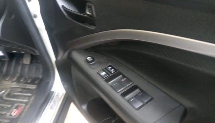 2023 Maruti BREZZA LXI, Petrol, Manual, 45,459 km, interior