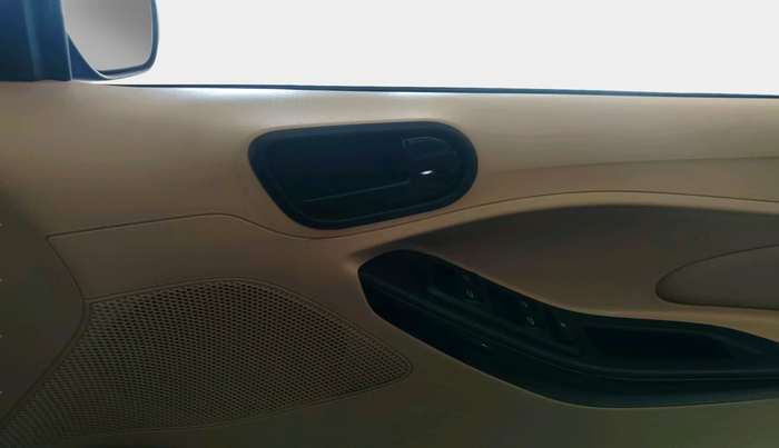 2016 Ford Figo Aspire TITANIUM 1.2 PETROL, Petrol, Manual, 70,630 km, interior