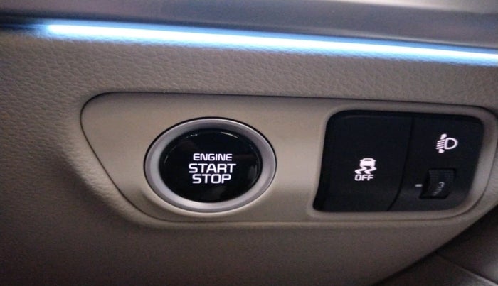 2022 KIA CARENS LUXURY PLUS 1.4 PETROL DCT 7 STR, Petrol, Automatic, 9,189 km, interior