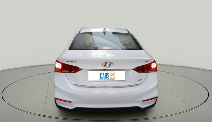 2018 Hyundai Verna 1.6 CRDI SX, Diesel, Manual, 72,582 km, exterior