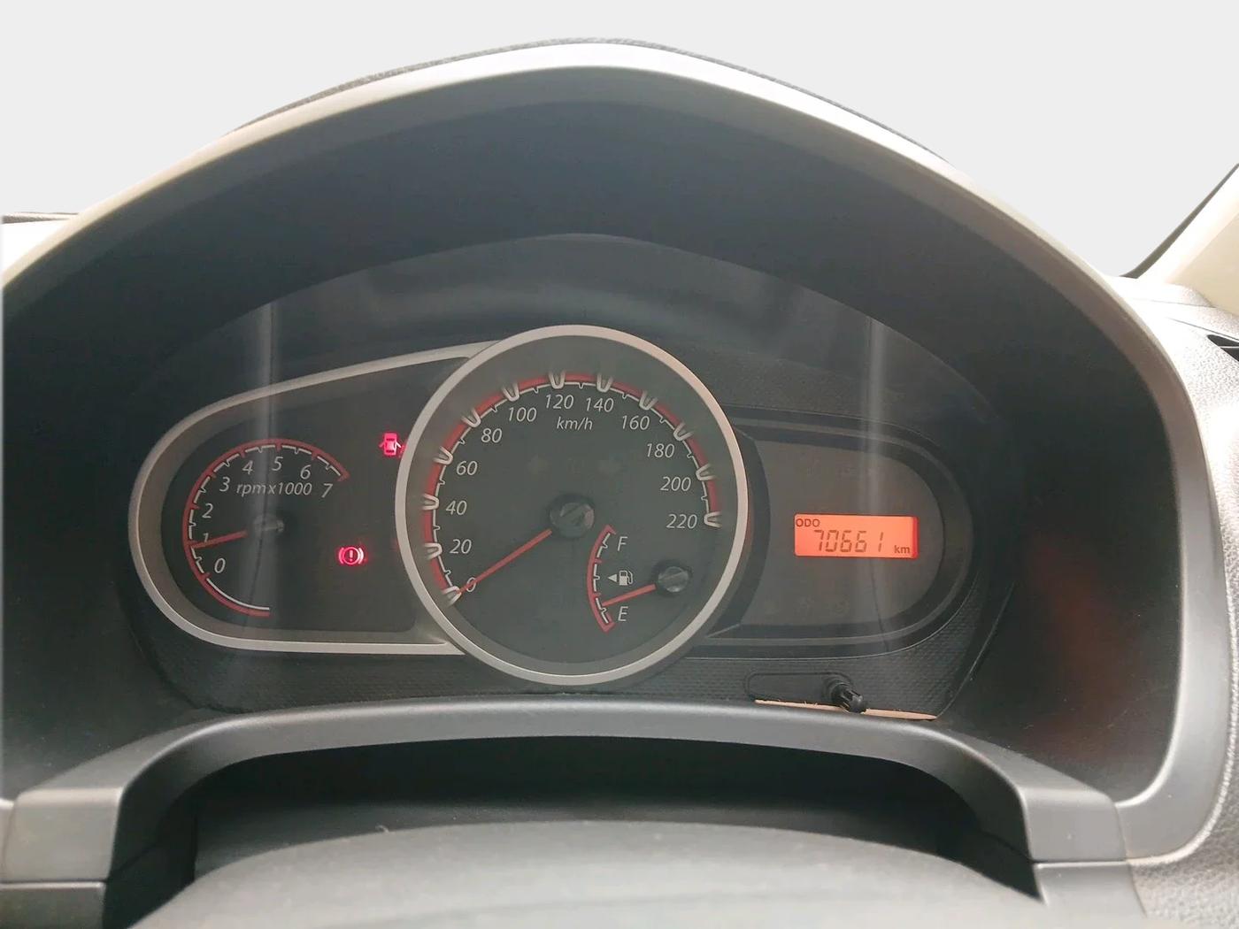 2011 Ford Figo ZXI 1.2 PETROL, Petrol, Manual, 70,661 km, interior