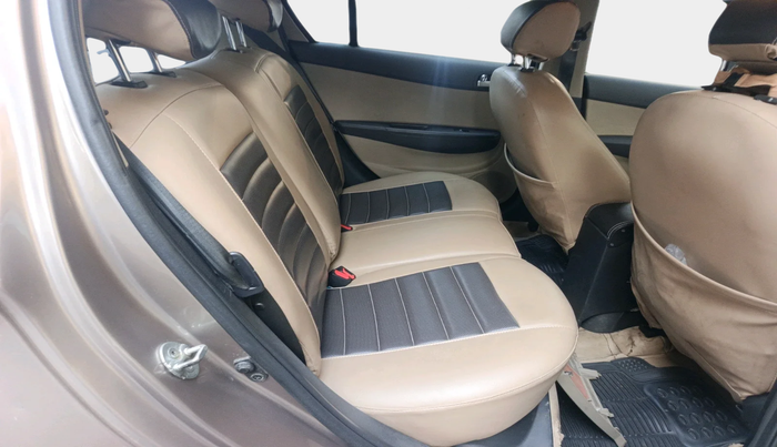 2014 Hyundai i20 SPORTZ 1.4 CRDI, Diesel, Manual, 76,827 km, interior