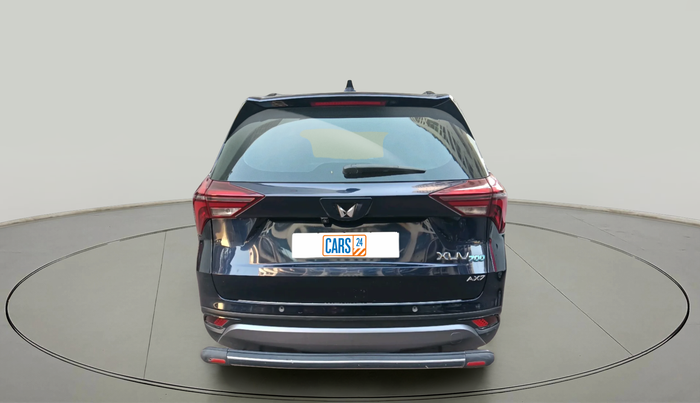 2021 Mahindra XUV700 AX 7 P AT 7 STR, Petrol, Automatic, 83,938 km, exterior
