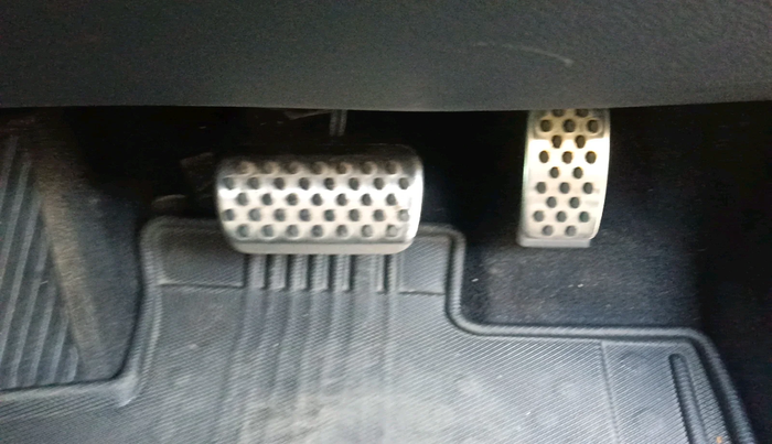 2021 Mahindra XUV700 AX 7 P AT 7 STR, Petrol, Automatic, 83,938 km, interior