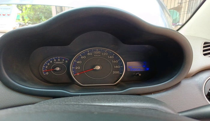 2011 Hyundai i10 MAGNA 1.2, Petrol, Manual, 39,602 km, interior