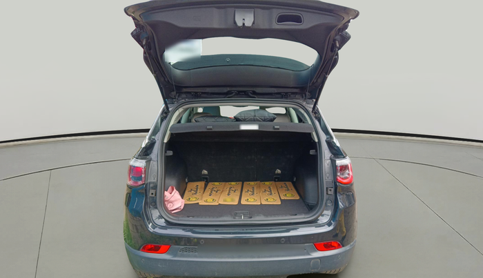 2017 Jeep Compass LIMITED (O) 2.0 DIESEL, Diesel, Manual, 1,10,131 km, exterior