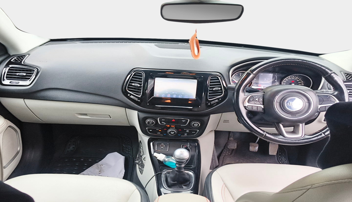 2017 Jeep Compass LIMITED (O) 2.0 DIESEL, Diesel, Manual, 1,10,131 km, interior