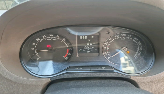 2015 Skoda Rapid AMBITION 1.5 TDI AT, Diesel, Automatic, 95,577 km, interior