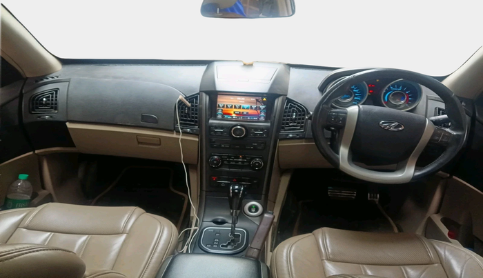 2017 Mahindra XUV500 W10 AT, Diesel, Automatic, 83,937 km, interior