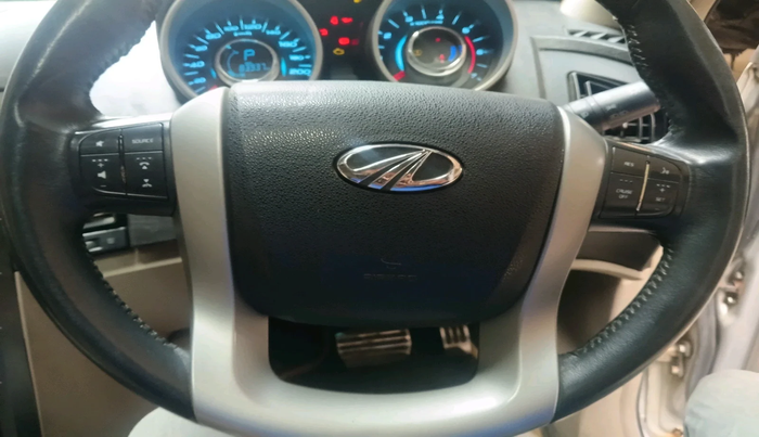 2017 Mahindra XUV500 W10 AT, Diesel, Automatic, 83,937 km, interior