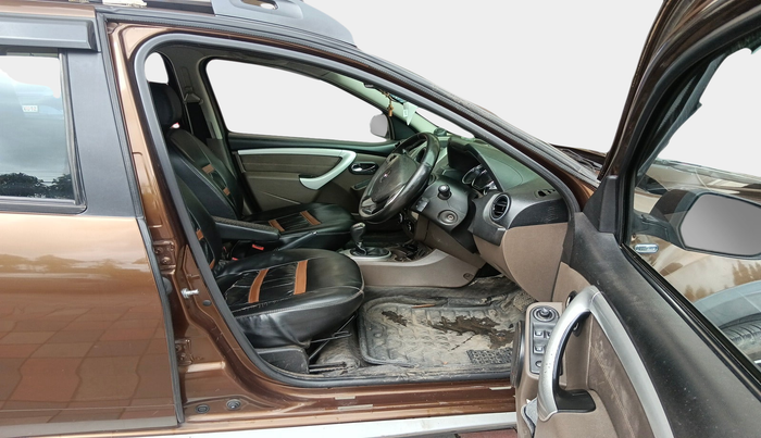 2018 Renault Duster 110 PS RXZ 4X2 AMT DIESEL, Diesel, Automatic, 1,66,005 km, interior