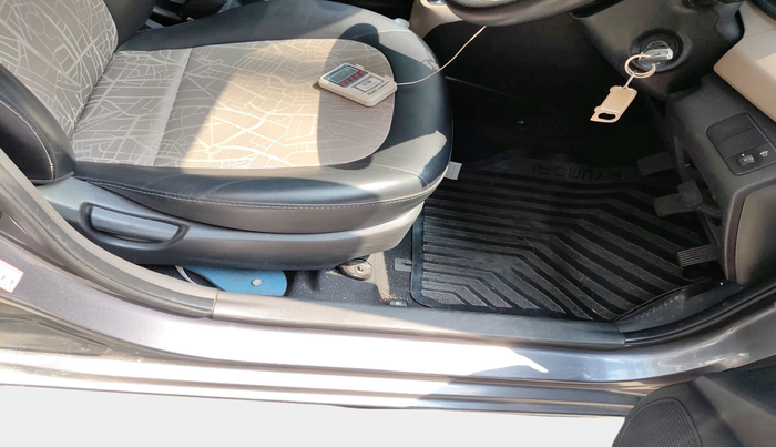 2018 Hyundai Grand i10 SPORTZ 1.2 KAPPA VTVT, Petrol, Manual, 33,663 km, interior