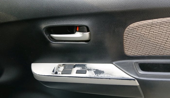 2016 Maruti Wagon R 1.0 LXI, Petrol, Manual, 1,18,391 km, interior