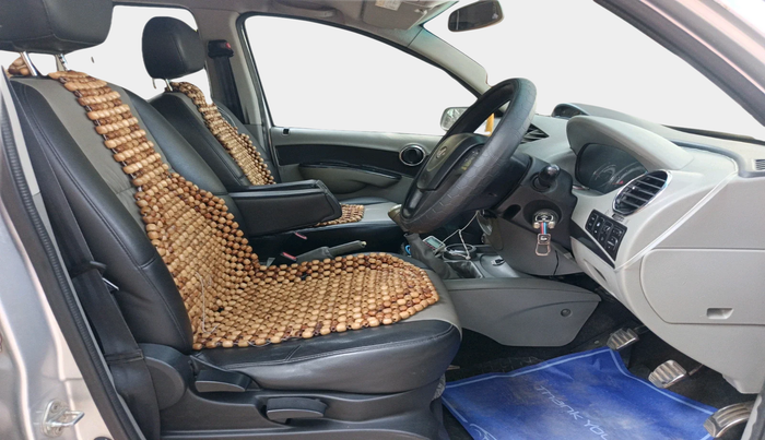 2016 Mahindra NUVOSPORT N8, Diesel, Manual, 62,738 km, interior