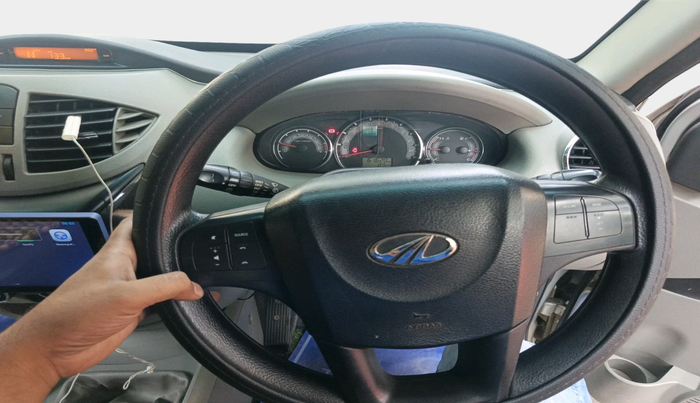 2016 Mahindra NUVOSPORT N8, Diesel, Manual, 62,738 km, interior