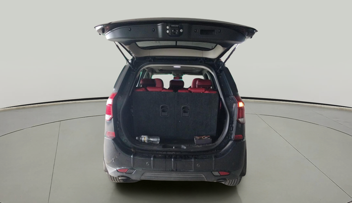 2018 Mahindra XUV500 W11 AT, Diesel, Automatic, 56,531 km, exterior