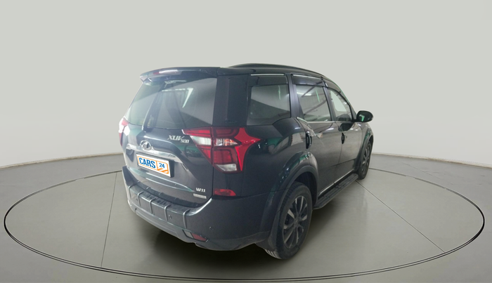 2018 Mahindra XUV500 W11 AT, Diesel, Automatic, 56,531 km, exterior