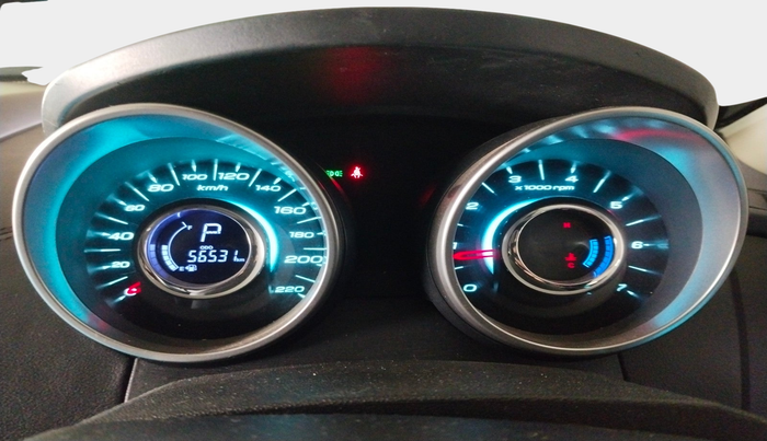 2018 Mahindra XUV500 W11 AT, Diesel, Automatic, 56,531 km, interior
