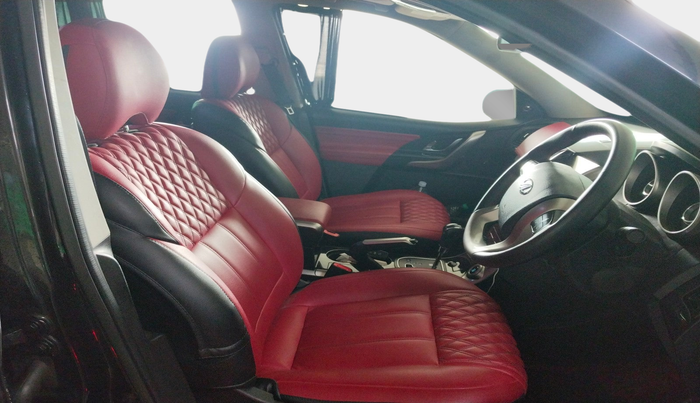 2018 Mahindra XUV500 W11 AT, Diesel, Automatic, 56,531 km, interior