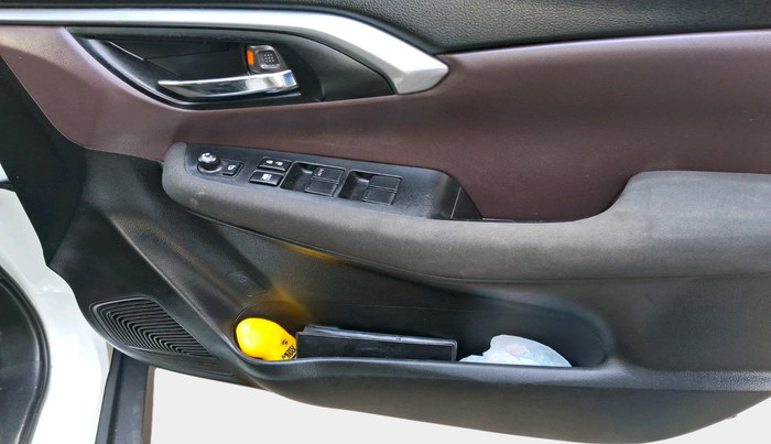 2023 Maruti Grand Vitara SIGMA SMART HYBRID, Petrol, Manual, 17,645 km, interior