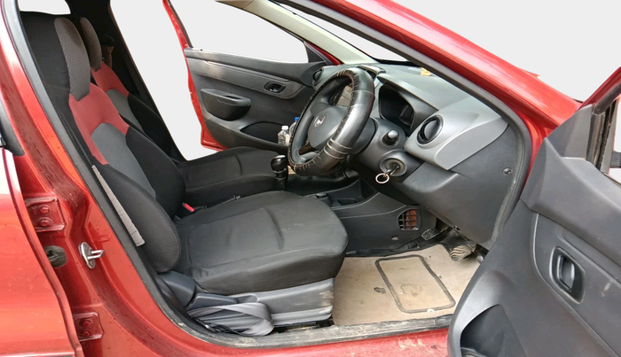 2016 Renault Kwid RXT 0.8, Petrol, Manual, 29,004 km, interior