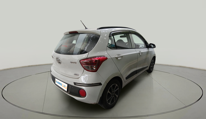 2017 Hyundai Grand i10 SPORTZ (O) AT 1.2 KAPPA VTVT, Petrol, Automatic, 66,321 km, exterior