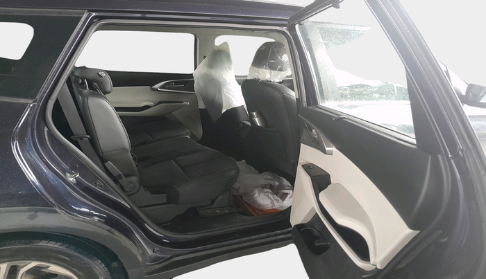 2023 KIA CARENS PRESTIGE PLUS 1.5 IMT DIESEL 7 STR, Diesel, Manual, 34,260 km, interior