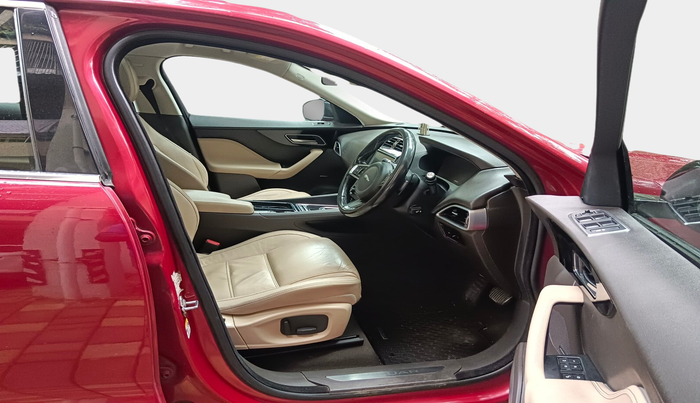 2018 Jaguar F- PACE PRESTIGE 2.0 DIESEL, Diesel, Automatic, 1,16,783 km, interior