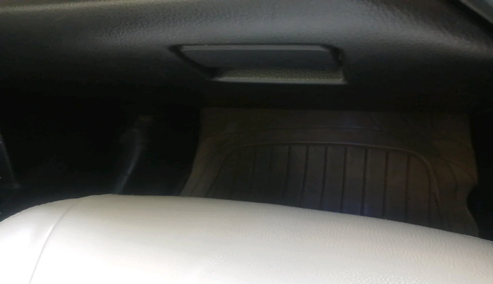 2014 Toyota Corolla Altis G PETROL, Petrol, Manual, 1,46,982 km, interior