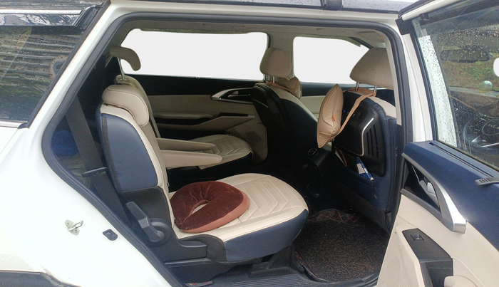 2022 KIA CARENS LUXURY PLUS 1.5 DIESEL 6 STR, Diesel, Manual, 7,511 km, interior