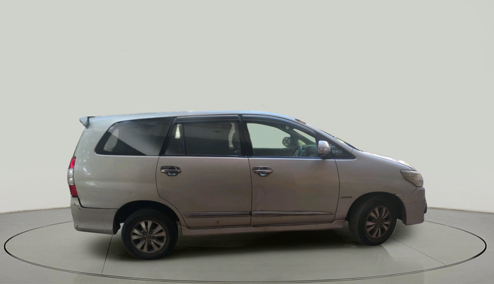 2015 Toyota Innova 2.5 VX 7 STR, Diesel, Manual, 1,49,942 km, exterior