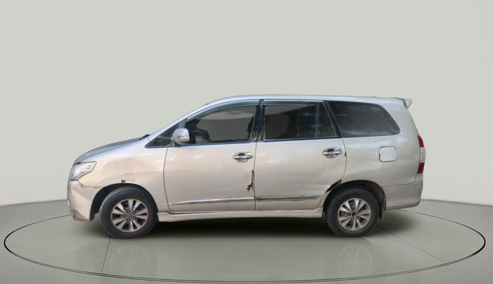 2015 Toyota Innova 2.5 VX 7 STR, Diesel, Manual, 1,49,942 km, exterior