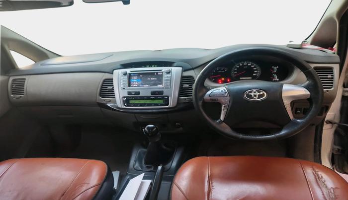 2015 Toyota Innova 2.5 VX 7 STR, Diesel, Manual, 1,49,942 km, interior