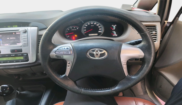 2015 Toyota Innova 2.5 VX 7 STR, Diesel, Manual, 1,49,942 km, interior