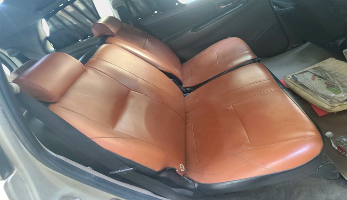 2015 Toyota Innova 2.5 VX 7 STR, Diesel, Manual, 1,49,942 km, interior