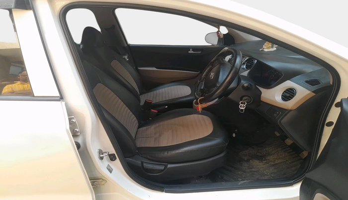 2015 Hyundai Grand i10 SPORTZ 1.2 KAPPA VTVT, Petrol, Manual, 42,370 km, interior