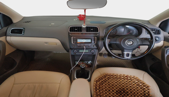 2011 Volkswagen Vento HIGHLINE 1.6 MPI, Petrol, Manual, 86,410 km, interior