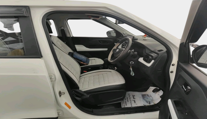 2024 Tata PUNCH PURE MT, Petrol, Manual, 9,820 km, interior