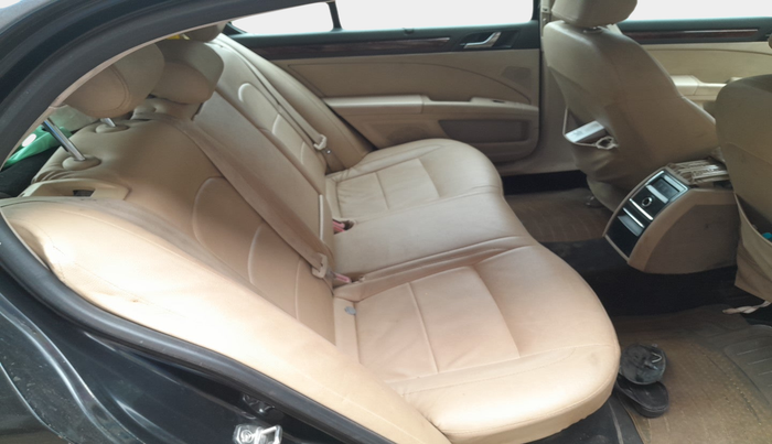 2012 Skoda Superb ELEGANCE 2.0 TDI CR AT, Diesel, Automatic, 1,09,739 km, interior