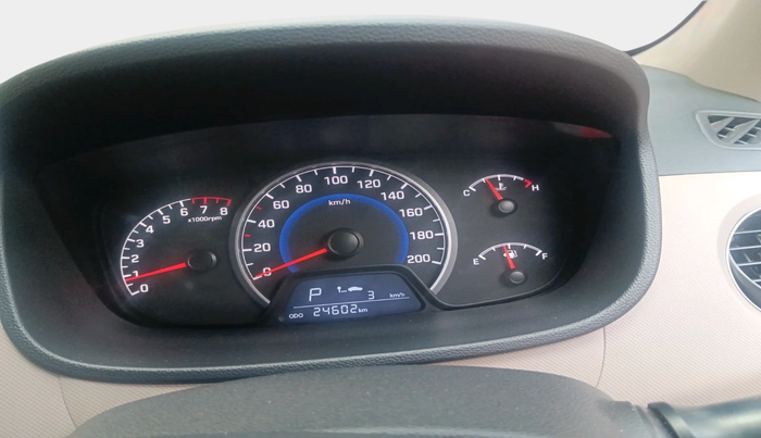 2019 Hyundai Grand i10 MAGNA AT 1.2 KAPPA VTVT, Petrol, Automatic, 24,602 km, interior