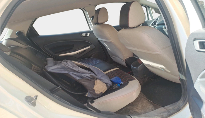 2014 Ford Ecosport TITANIUM 1.5L DIESEL (OPT), Diesel, Manual, 1,21,635 km, interior