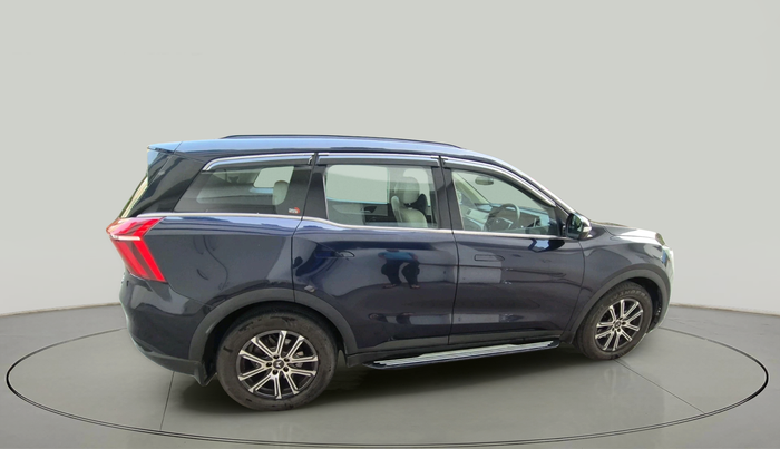 2023 Mahindra XUV700 AX 7 D AT 7 STR, Diesel, Automatic, 9,680 km, exterior