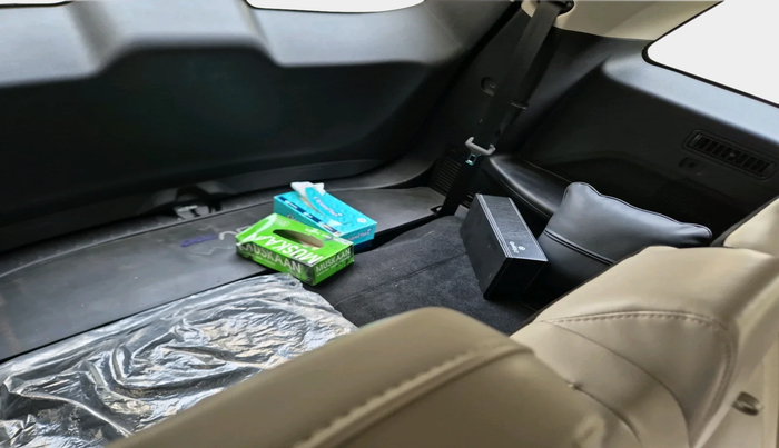 2023 Mahindra XUV700 AX 7 D AT 7 STR, Diesel, Automatic, 9,680 km, interior