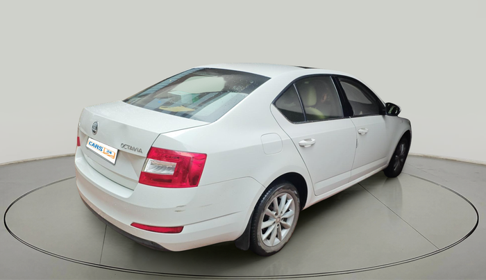 2015 Skoda Octavia 2.0 TDI CR STYLE PLUS AT, Diesel, Automatic, 1,30,767 km, exterior