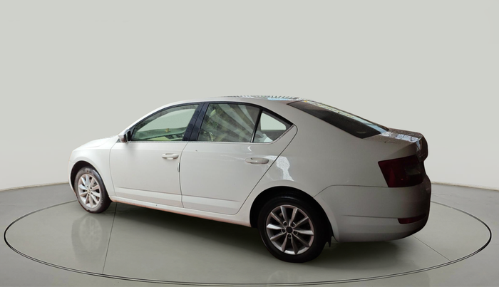 2015 Skoda Octavia 2.0 TDI CR STYLE PLUS AT, Diesel, Automatic, 1,30,767 km, exterior