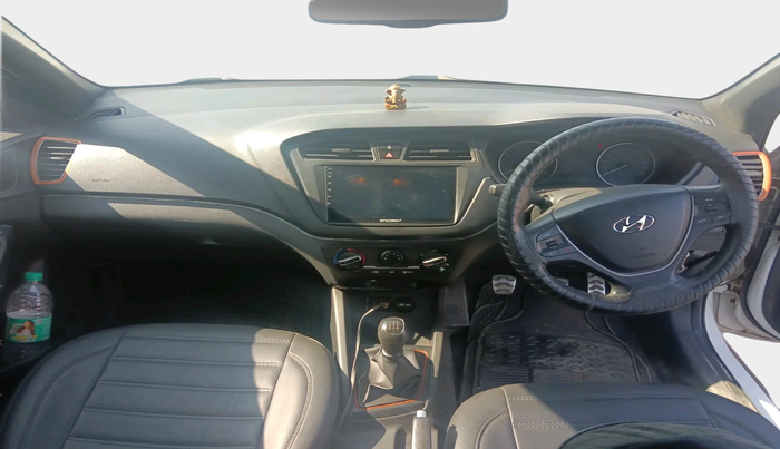 2017 Hyundai i20 Active 1.2 S, Petrol, Manual, 46,759 km, interior