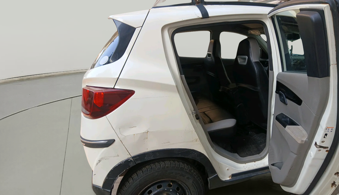 2016 Mahindra Kuv100 K6 PLUS D 5 STR, Diesel, Manual, 84,989 km, interior